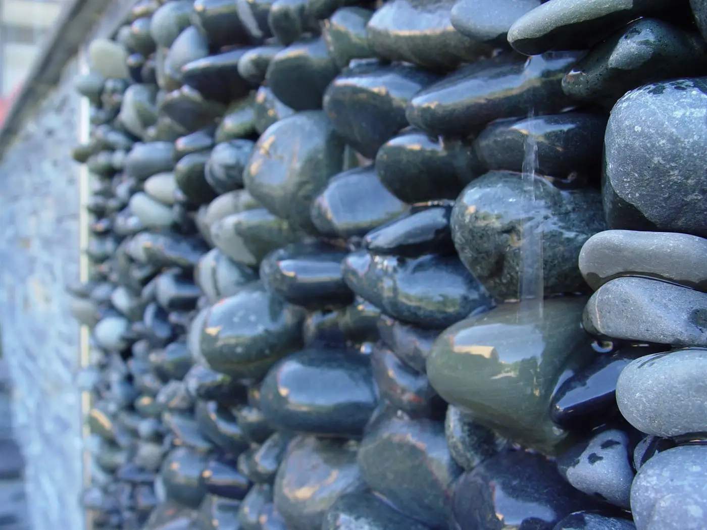 Detail off waterfeature wall